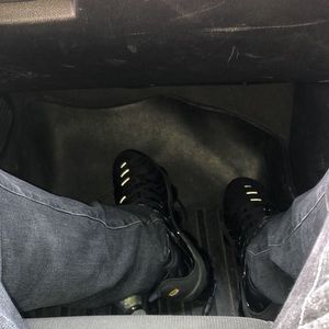 Meet your Posher, Adriel